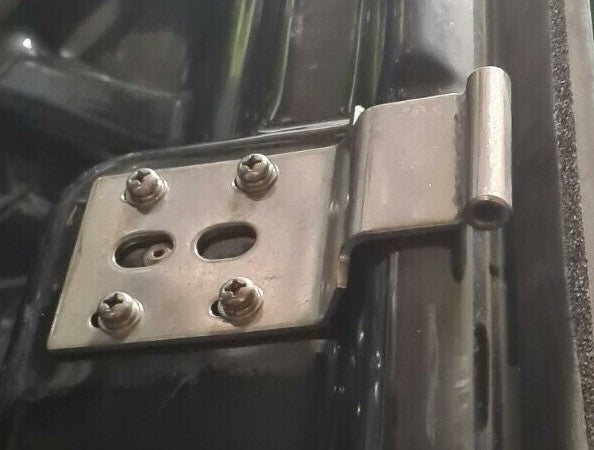 D-Max Isuzu fits EGR Ute Lid 50mm Male Hinge Fitment on Lid for EGR with Shiny Black Plastic Underneath