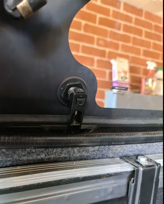 Flexiglass EDGE Canopy Replacement Central Locking Rear Window T Handle & 4 Side Window Locks 28-32mm Hole Size All Same key