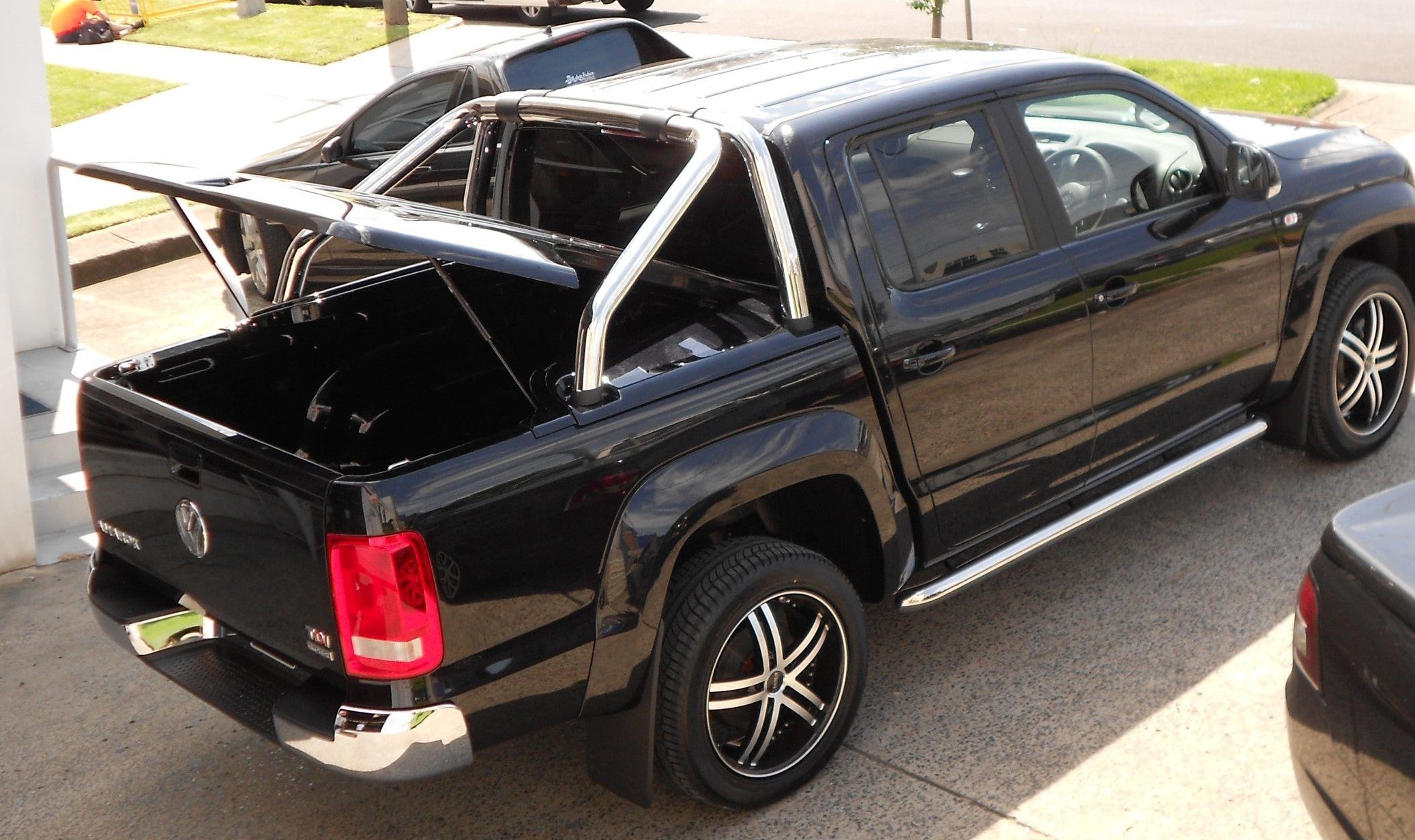 VW Volkswagen Amarok 1P & 3P EGR Plastic Ute Lid Hard Tonneau Covers M10-M10 Ball Heads 585mm x 150n