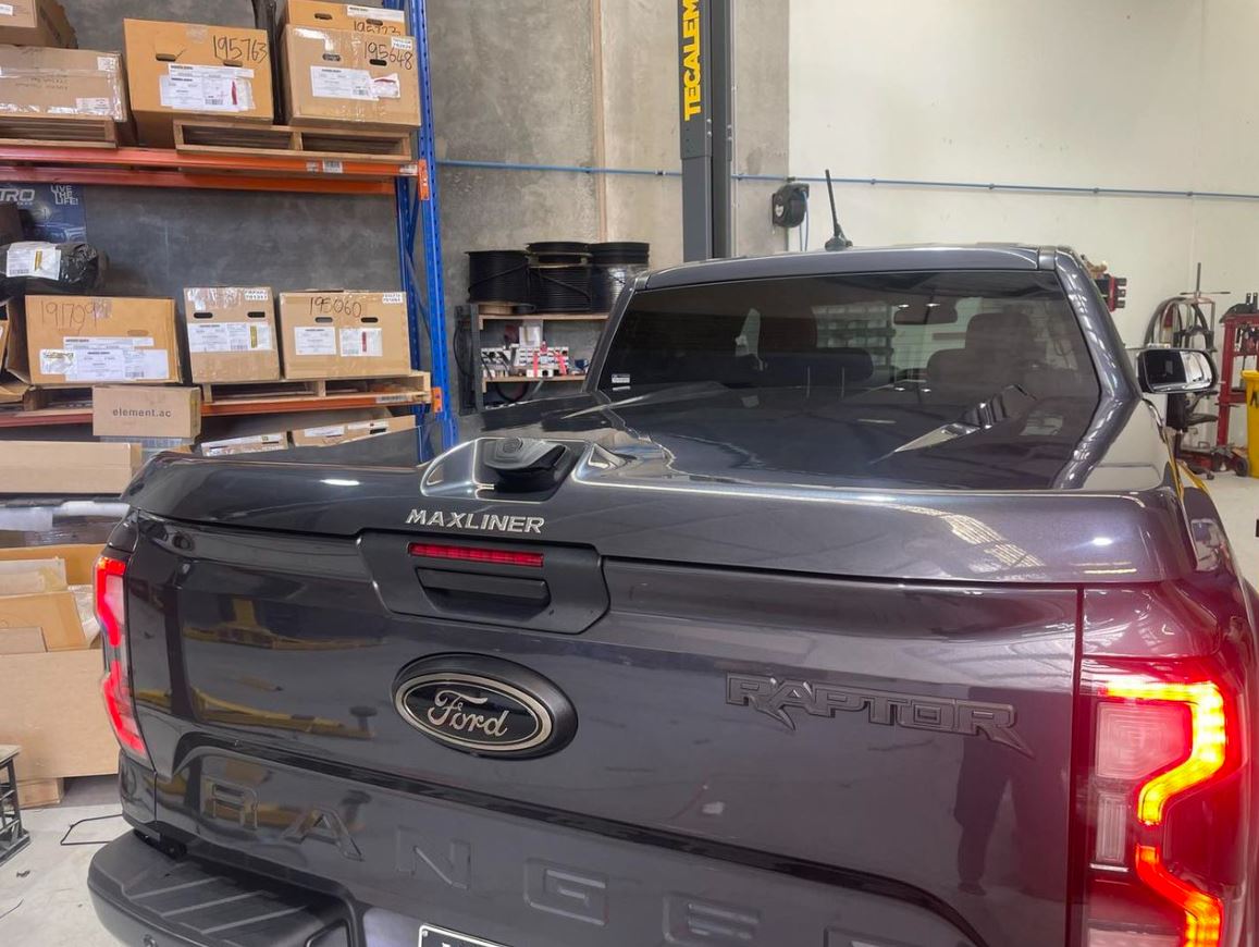 Max Cover Maxliner Ute Lid Hard Tonneau Cover Push Button Lock & Keys