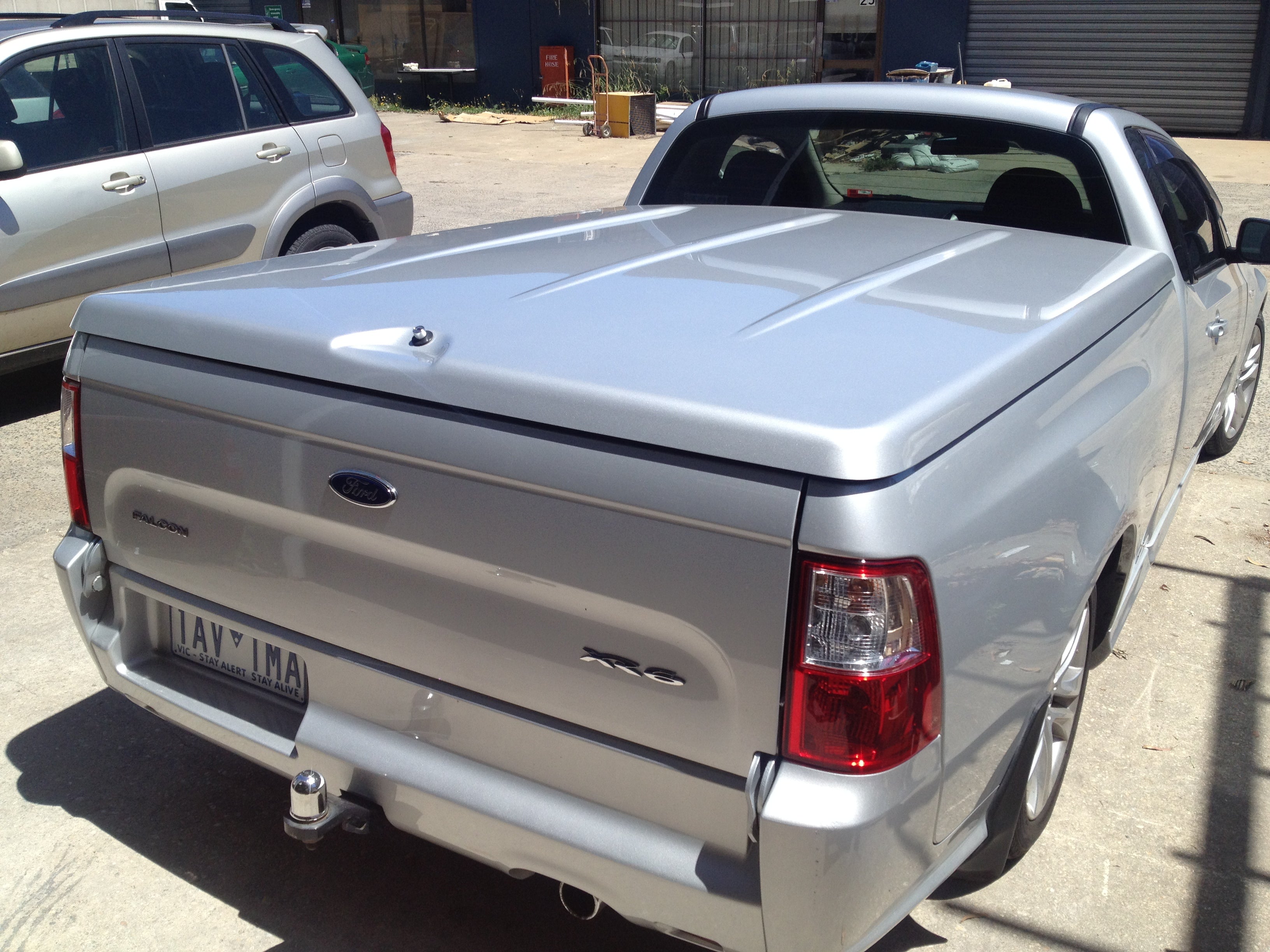 FG Ford Falcon Ute Lid Gas Struts fit EGR Plastic Hard Tonneau Cover 700mm x250n x M10-M10 Ball Heads