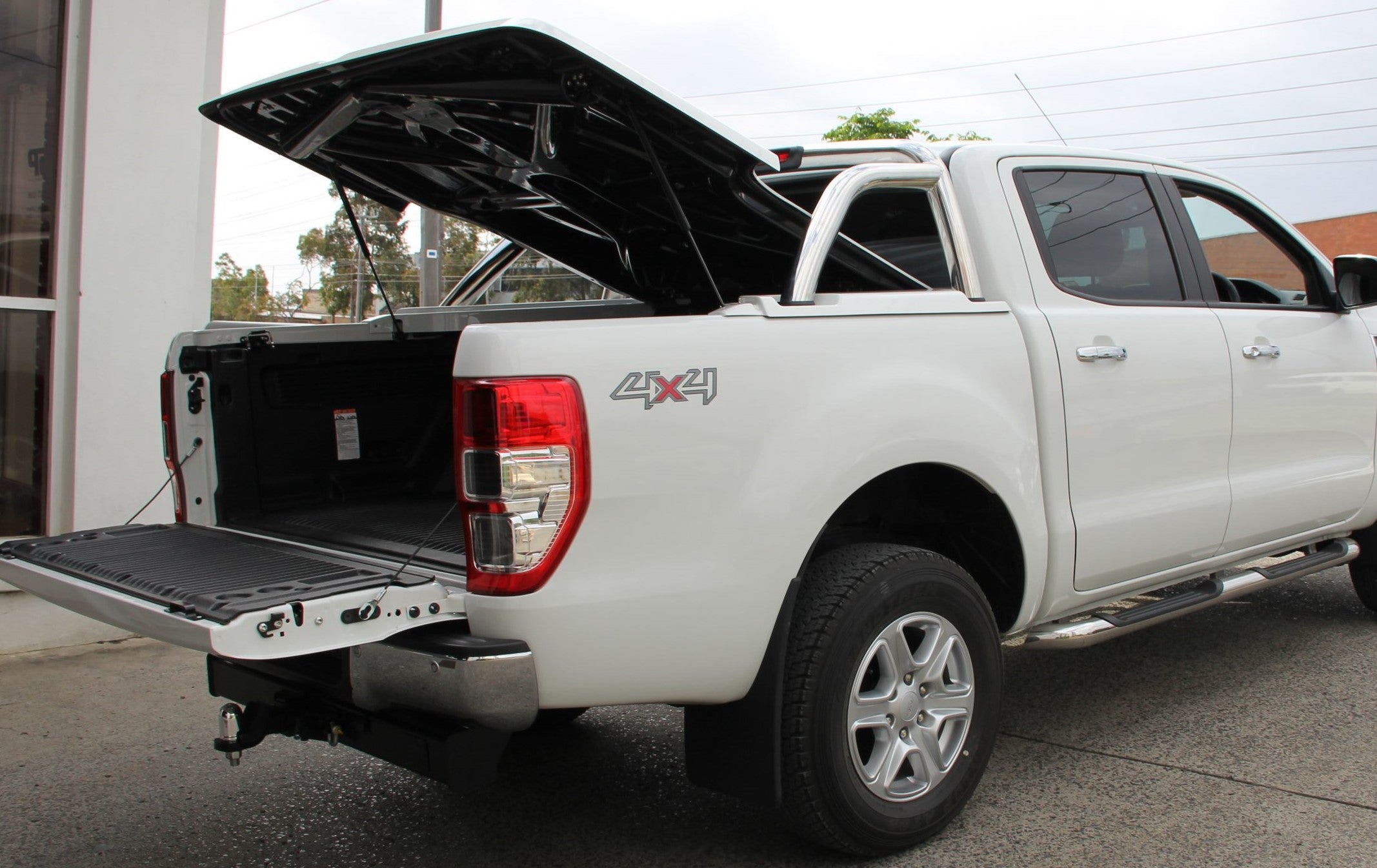 PX Ford Ranger 1P & 3P EGR Plastic Ute Lid Hard Tonneau Covers M10-M10 Ball Heads 585mm x 150n