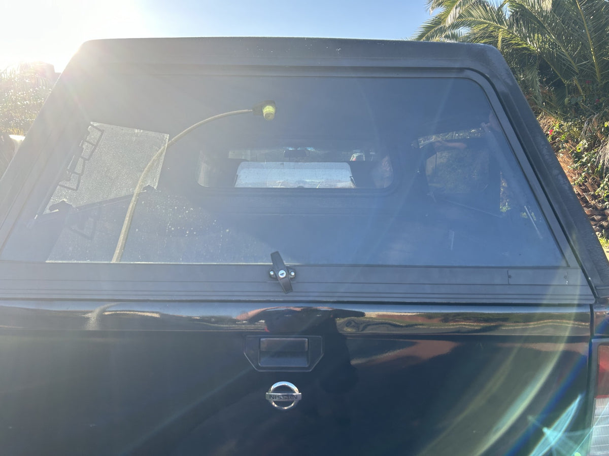 3XM Canopy Single Middle Framed Rear Window T-Handle Lock
