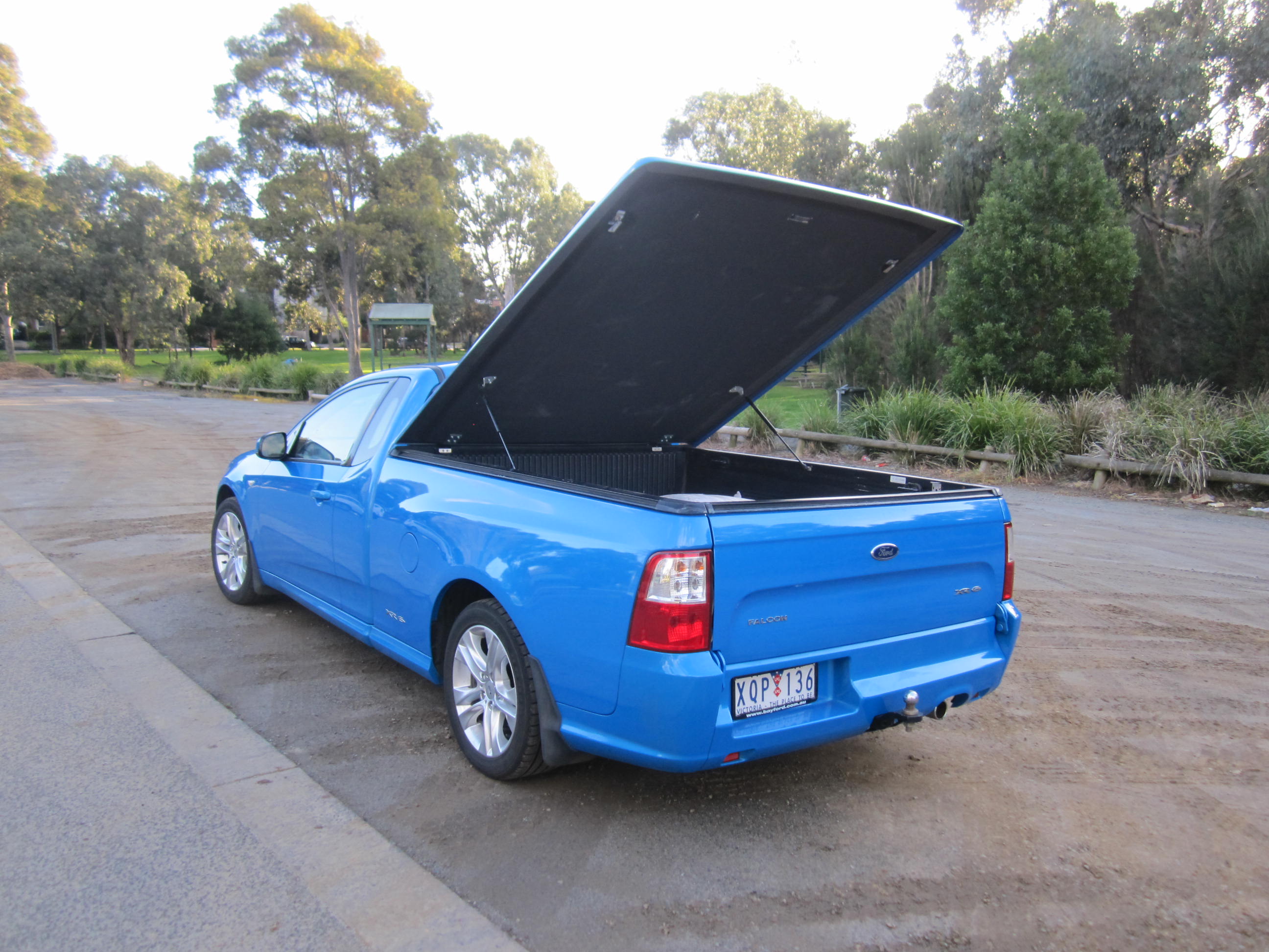 FG Ford Falcon Ute Lid Gas Struts Fibreglass Hard Tonneau Cover same as 903914 450n
