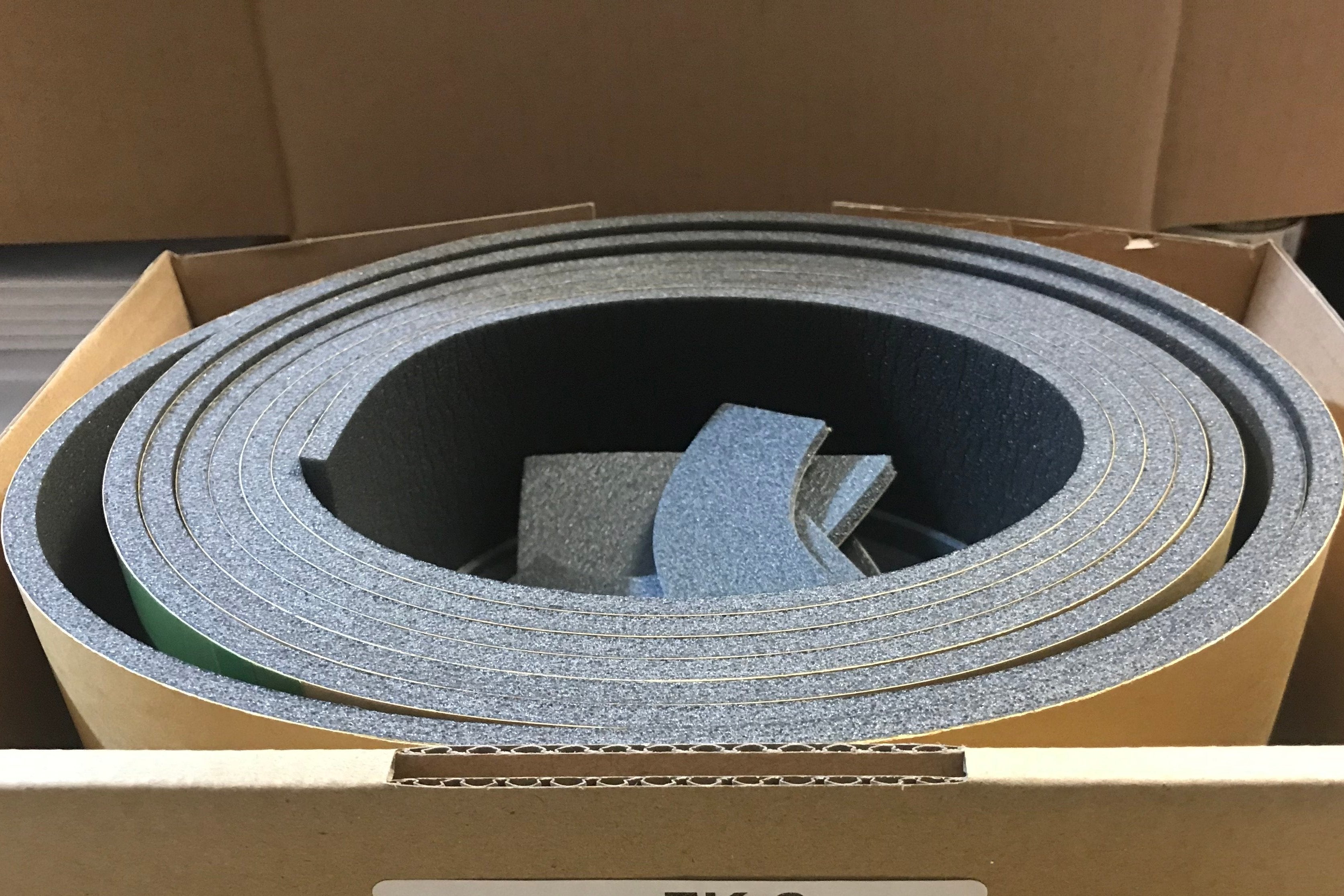 RG Colorado 3P Sports Bar Ute Lid Foam Tape Replacement Sealing Kit For Fibreglass Lids with Carpet Underneath