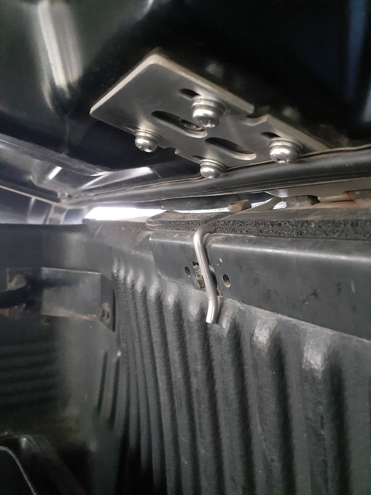 FG Ford Falcon fits EGR Ute Lid Male for Fitment onto Lid Hinges for Lids with Shiny Black Plastic Underneath Lids