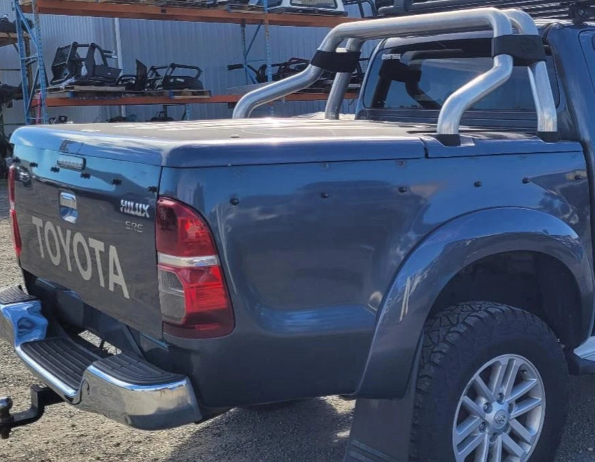 Toyota Hilux 2006-2015 EGR Plastic Ute Lid Hard Tonneau Covers M10-M10 Ball Heads 585mm x 150n