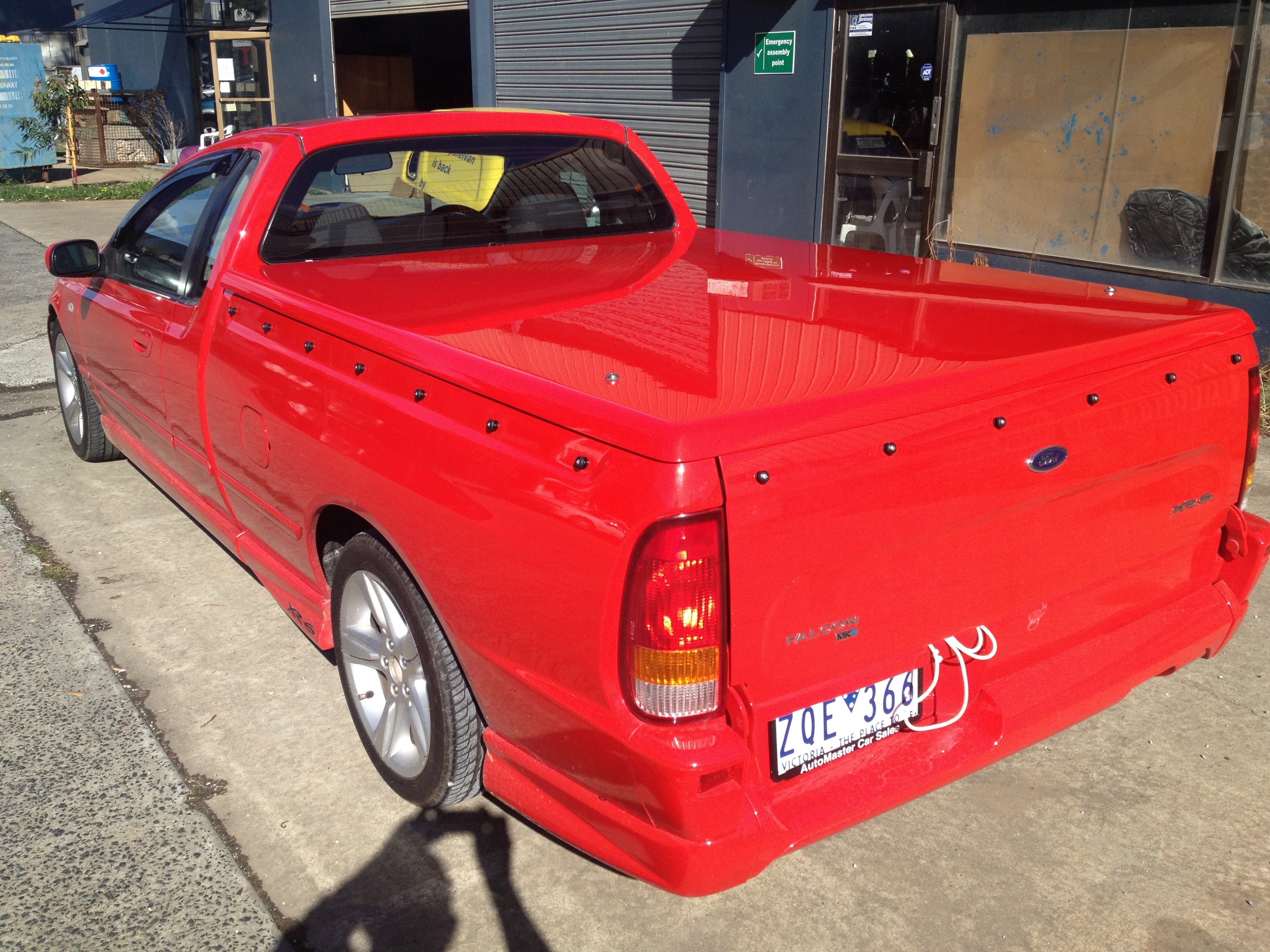 AU BA BF Ford Falcon Ute Lid Gas Struts Fibreglass Hard Tonneau Cover same as 903914 450n