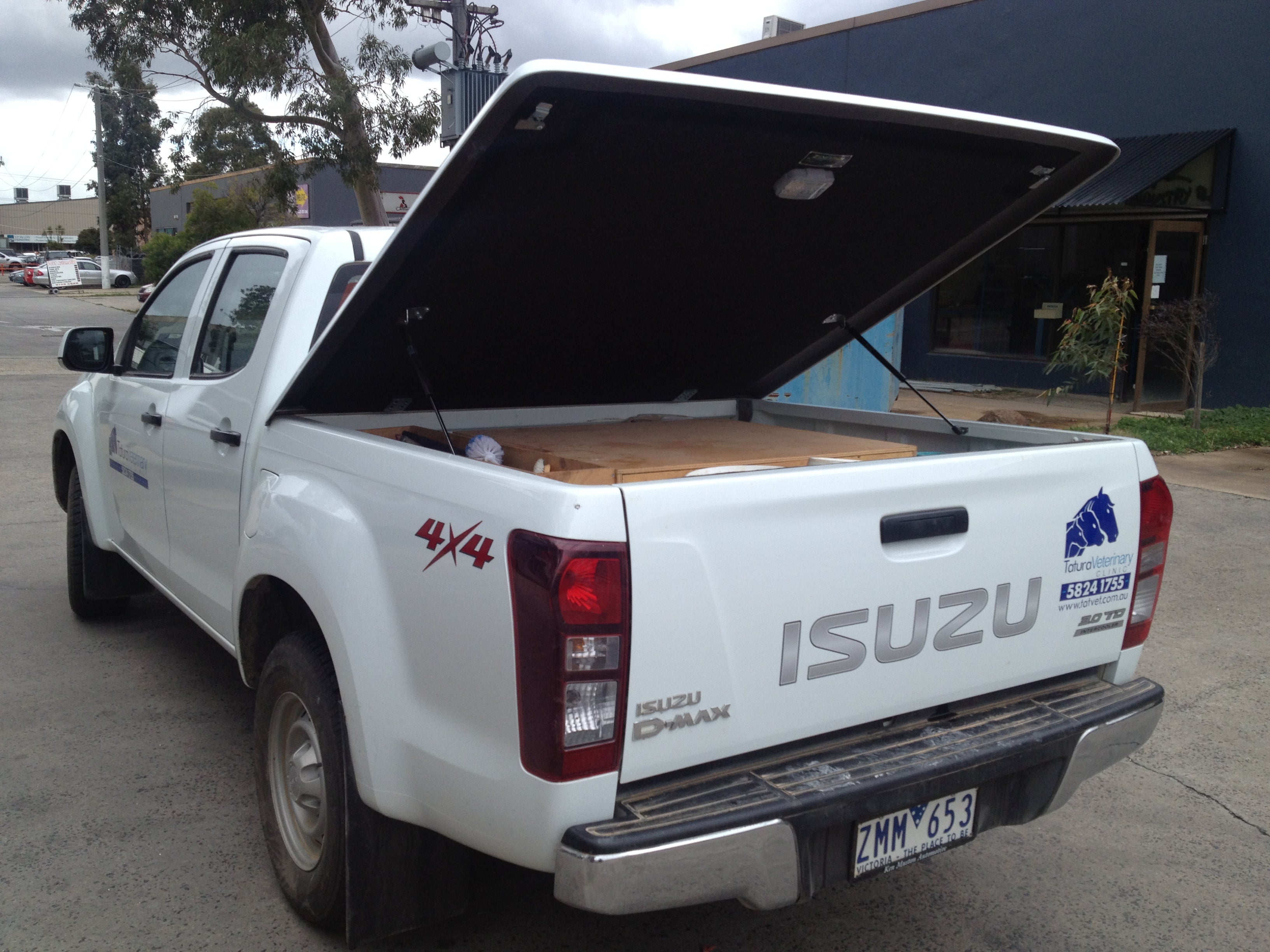 RA RC Rodeo Colorado Isuzu D-Max Ute Lid Gas Struts fits Fibreglass Hard Tonneau Cover same as 903876 250n