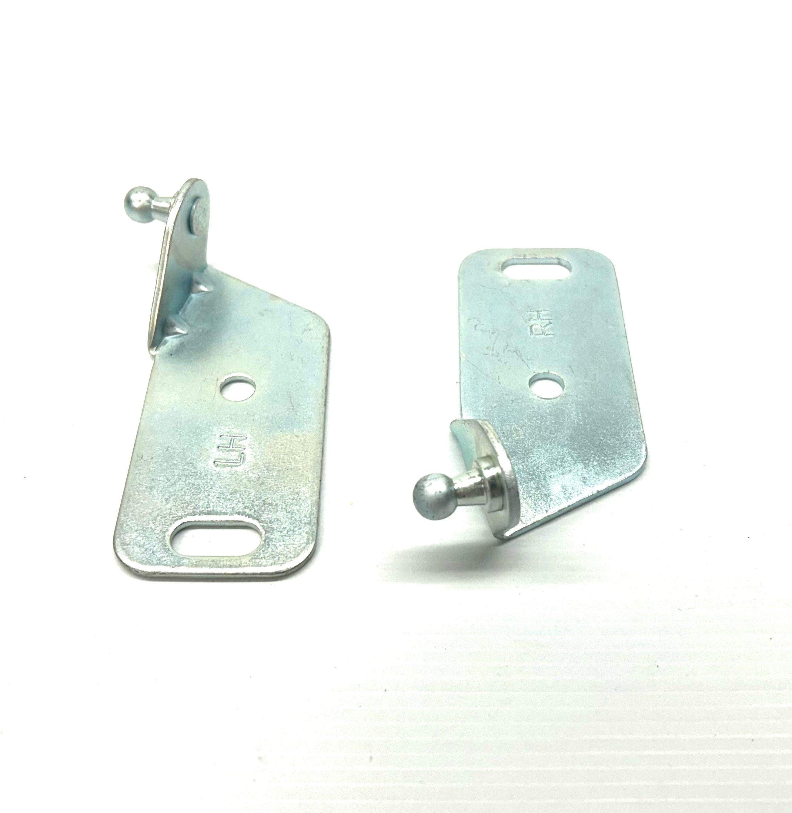 Canopy Rear Window Gas Strut Under Lock Catch Mounting Bracket