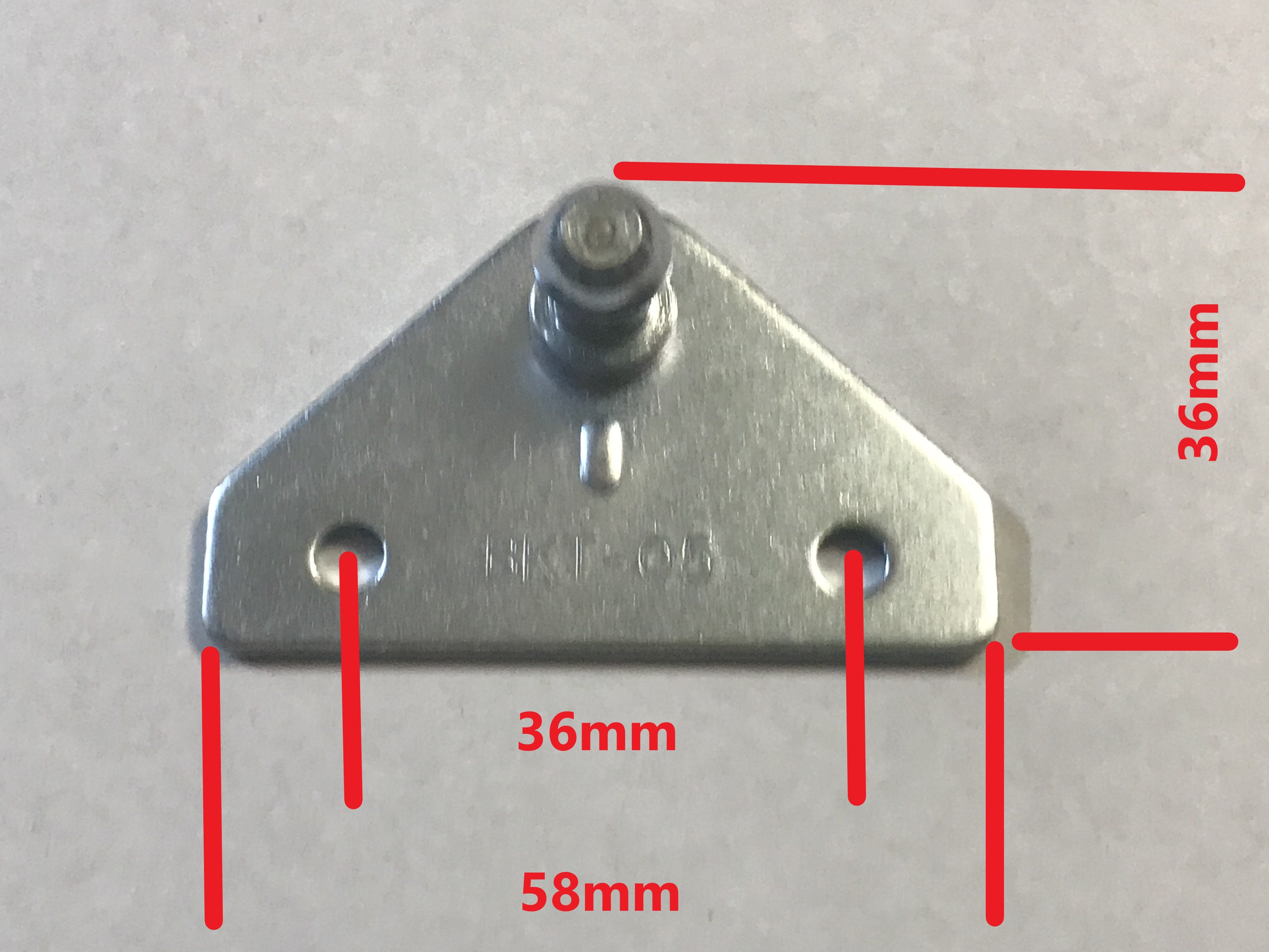 Gas Strut Bracket LID 2 Hole 10mm Ball Head for EGR Ute Lids with Shiny Black Plastic Underneath
