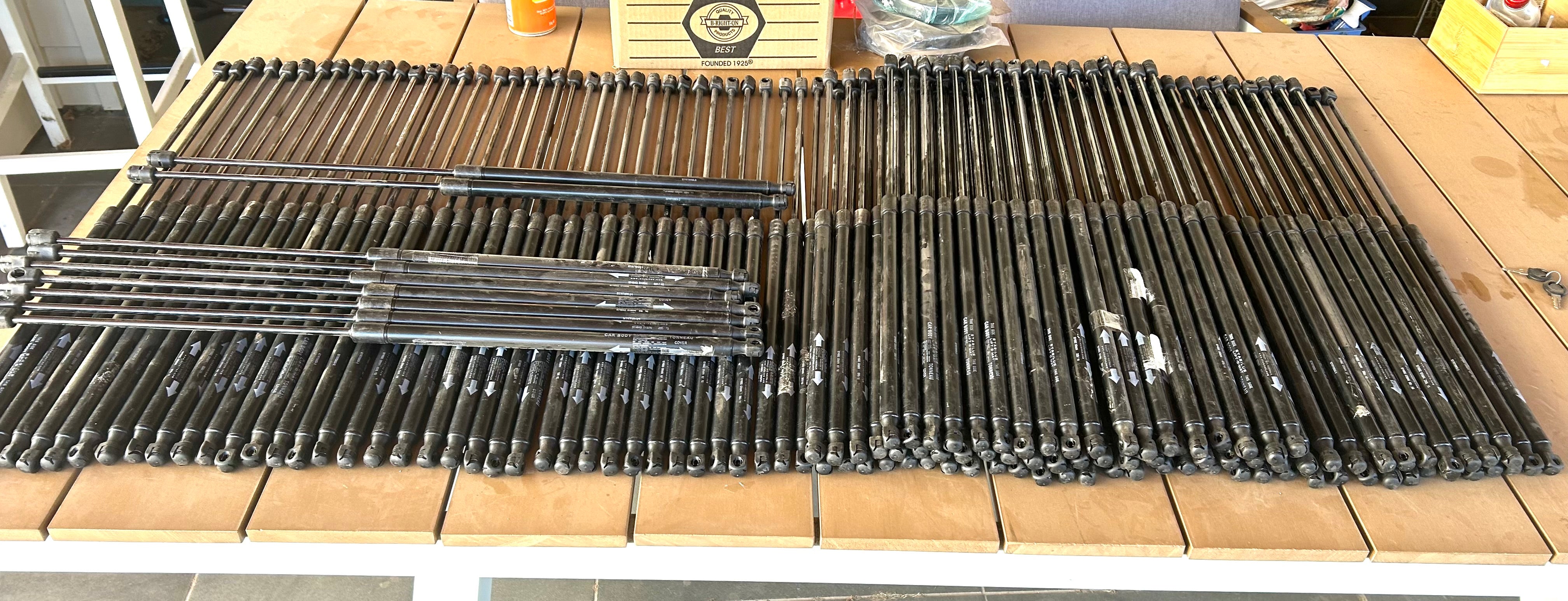 Stabilus Gas Strut VE VF Commodore EGR Plastic Ute Lid Cover M10-M8 Ball Heads 974882 - STRT0003-2