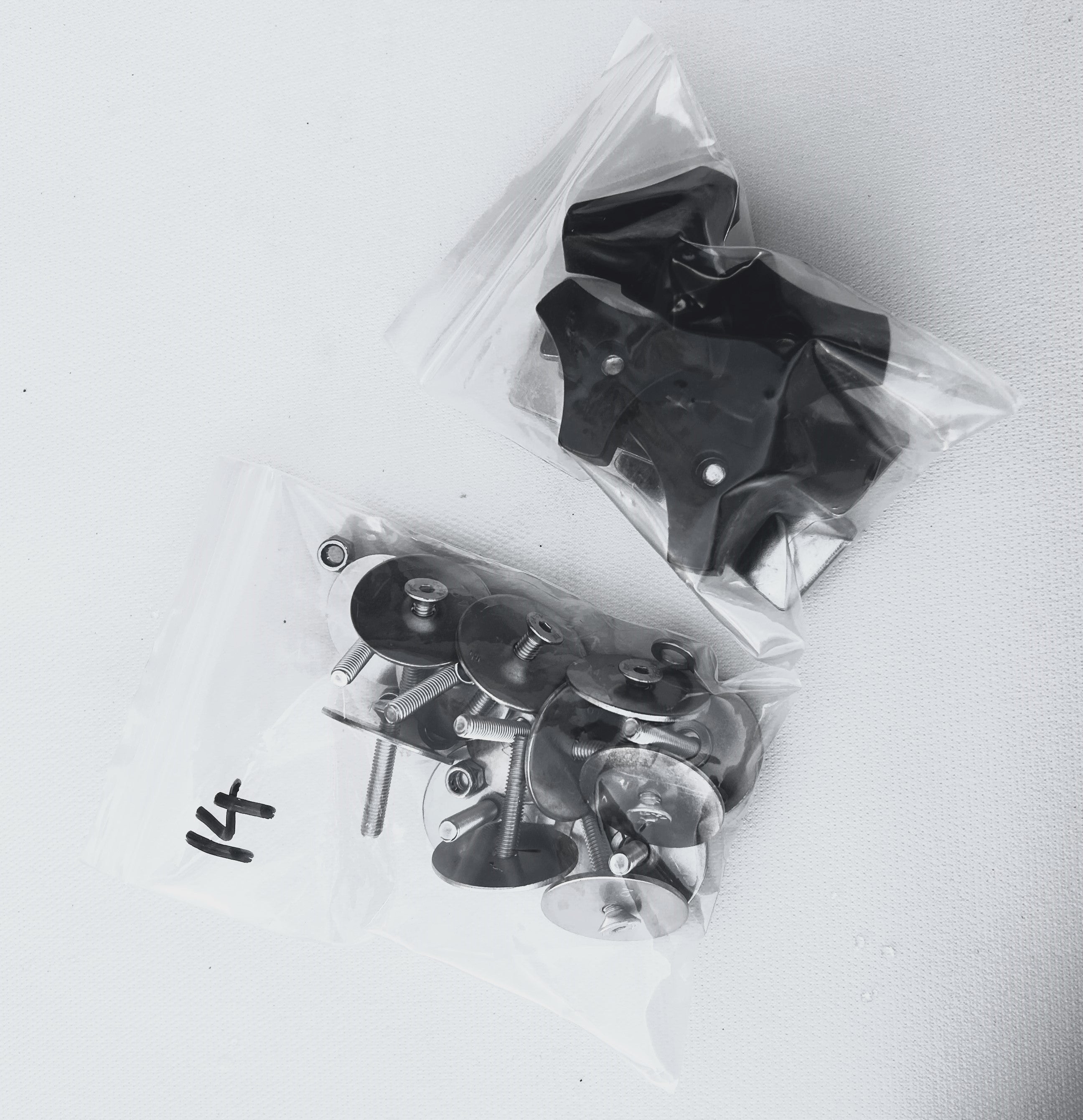 Canopy Roof Rack Tracks & Cross Rail Bars Proland Brand 90cm Short fits Most Dual Cab Canopies