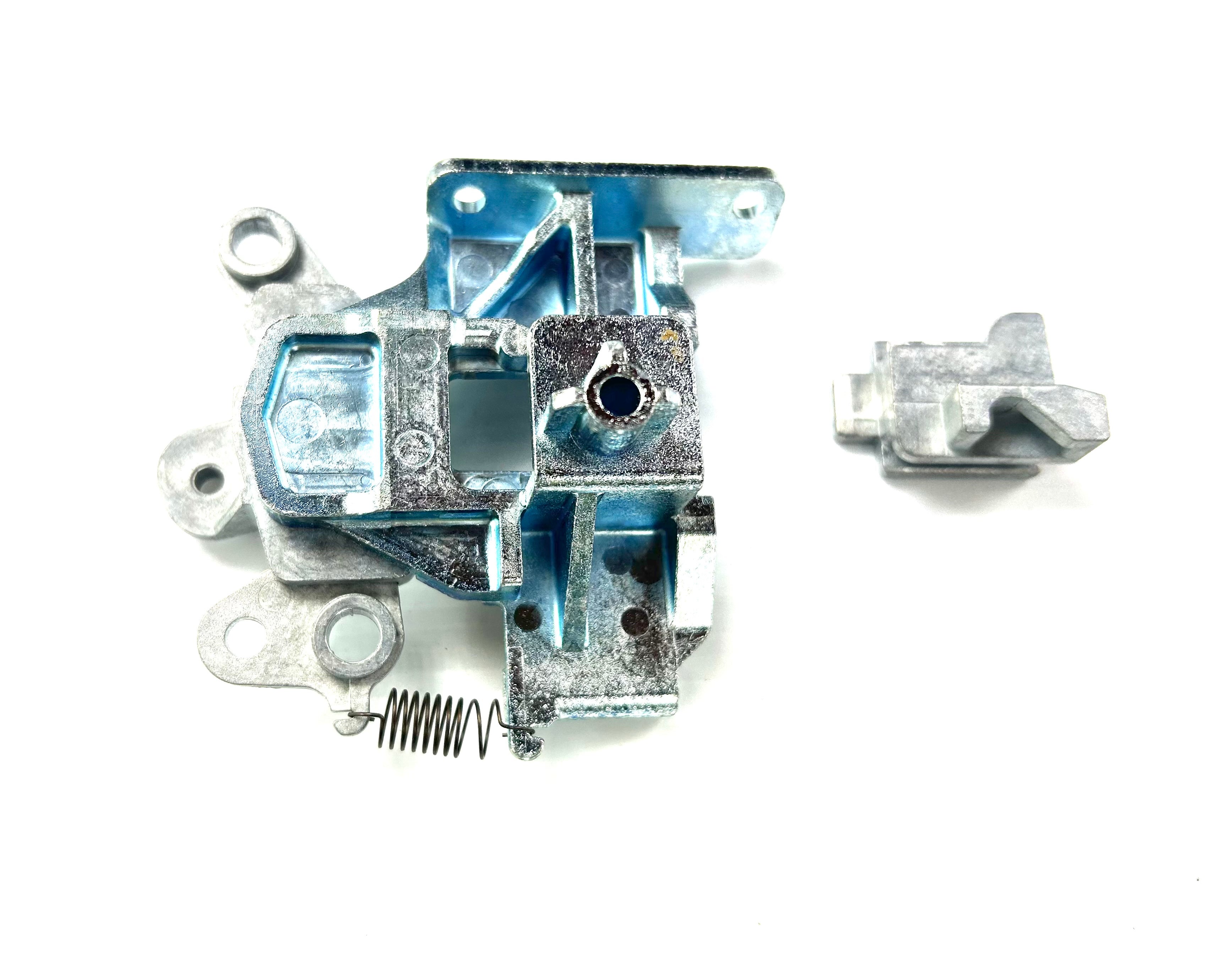 Toyota Hilux 2005-2015 Cast Metal Lid Lock fits Nissan Hard EGR Plastic Tonneau Cover