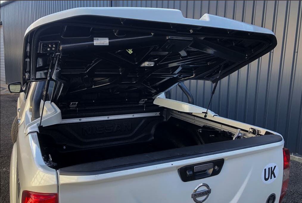 Nissan Navara NP300 & D23 1P & 3P EGR Plastic Ute Lid Hard Tonneau Covers M10-M10 Ball Heads 585mm x 200n