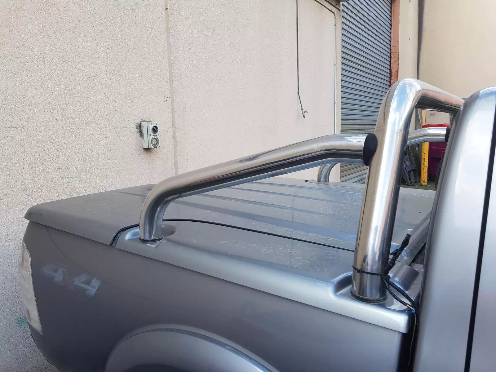 PJ PK Ford Ranger 1P & 3P EGR Plastic Ute Lid Hard Tonneau Covers M10-M10 Ball Heads 585mm x 150n