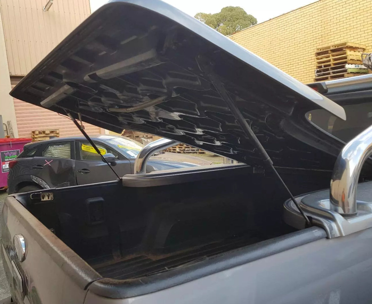 VW Volkswagen Amarok 1P & 3P EGR Plastic Ute Lid Hard Tonneau Covers M10-M10 Ball Heads 585mm x 150n