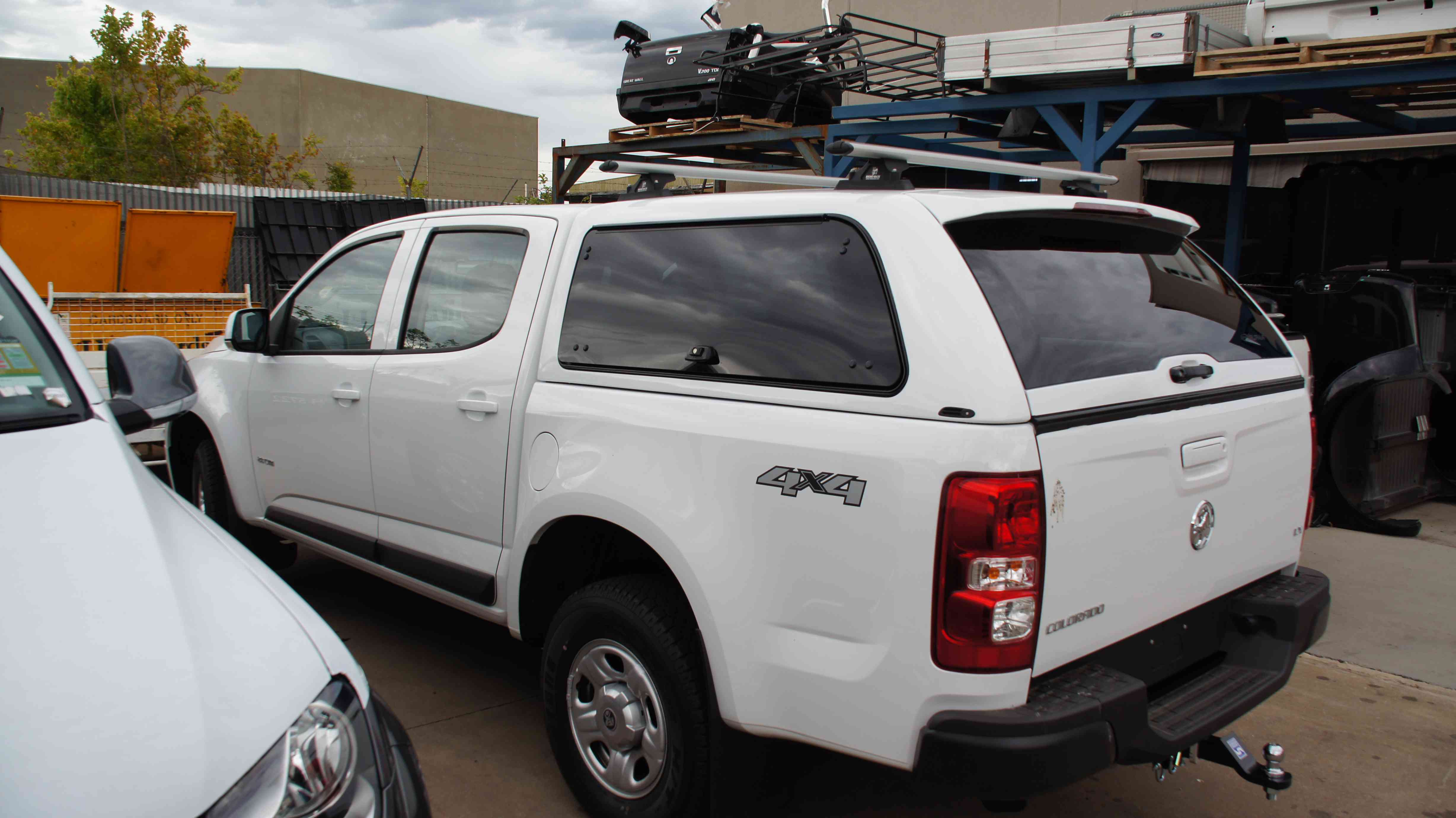 ALPHA GSX Canopy Side Lift Up Door Locking Pins Canopies HardTop Truck LK-SD-GSX