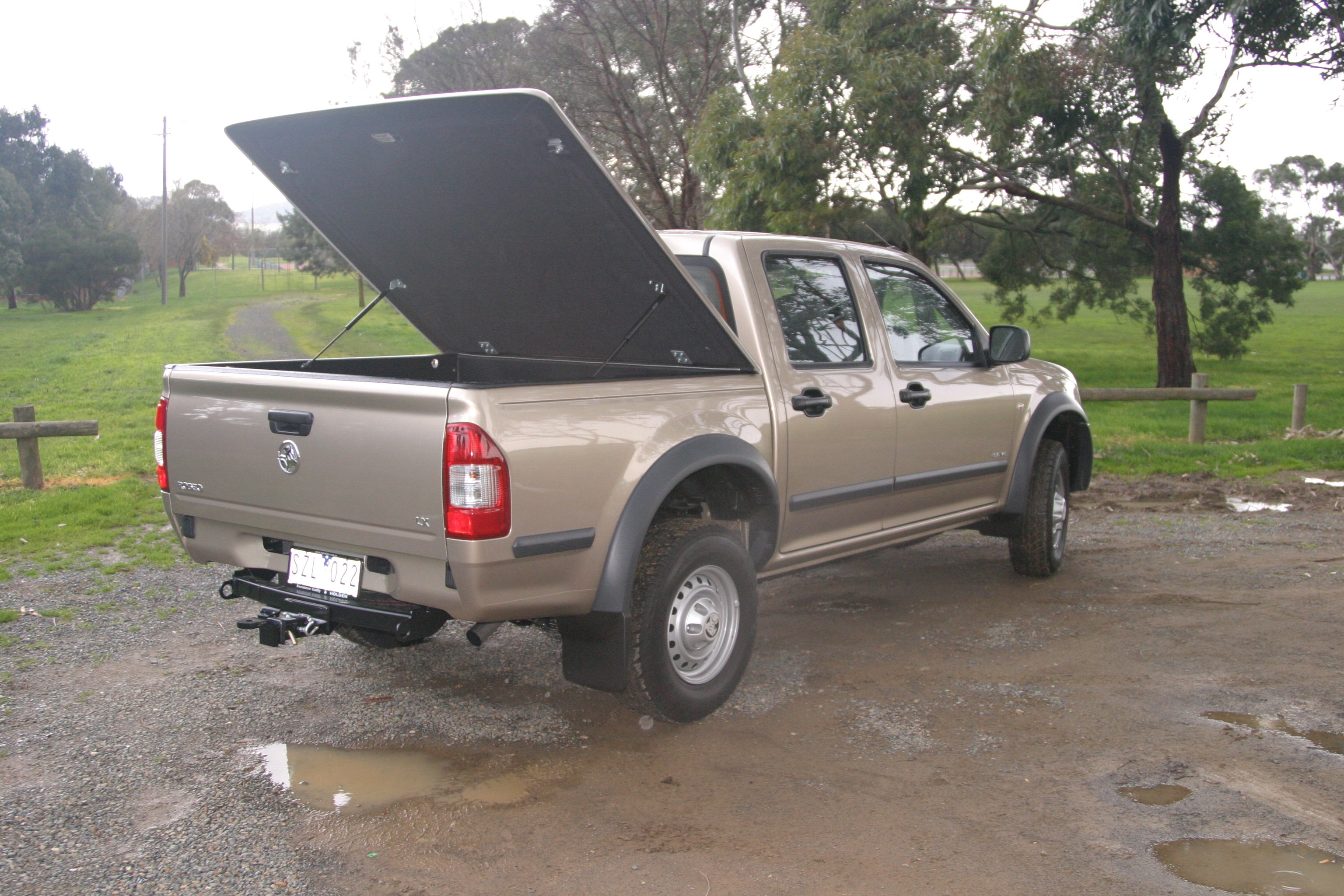 RA RC Rodeo Colorado Isuzu D-Max Ute Lid Gas Struts fits Fibreglass Hard Tonneau Cover same as 903876 250n