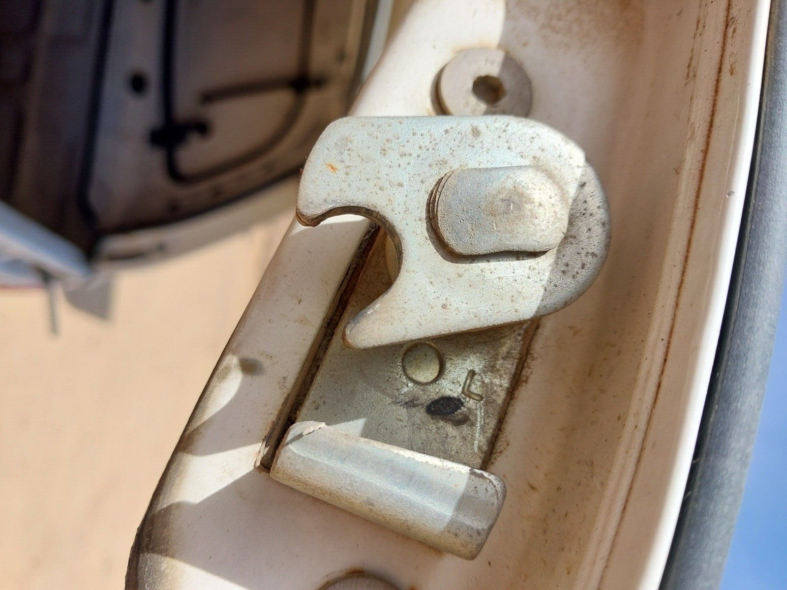 Sammitr SMM V2 Plus Canopy Rear Window Rotating Latch Lock Catches