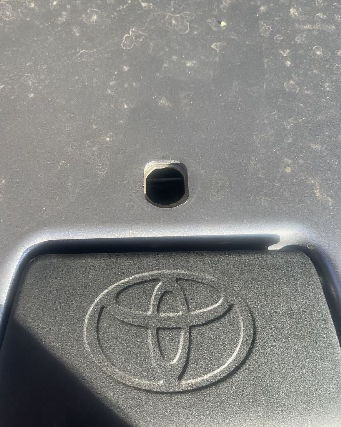 Toyota Hilux 2005-2015 Cast Metal Lid Lock fits Nissan Hard EGR Plastic Tonneau Cover