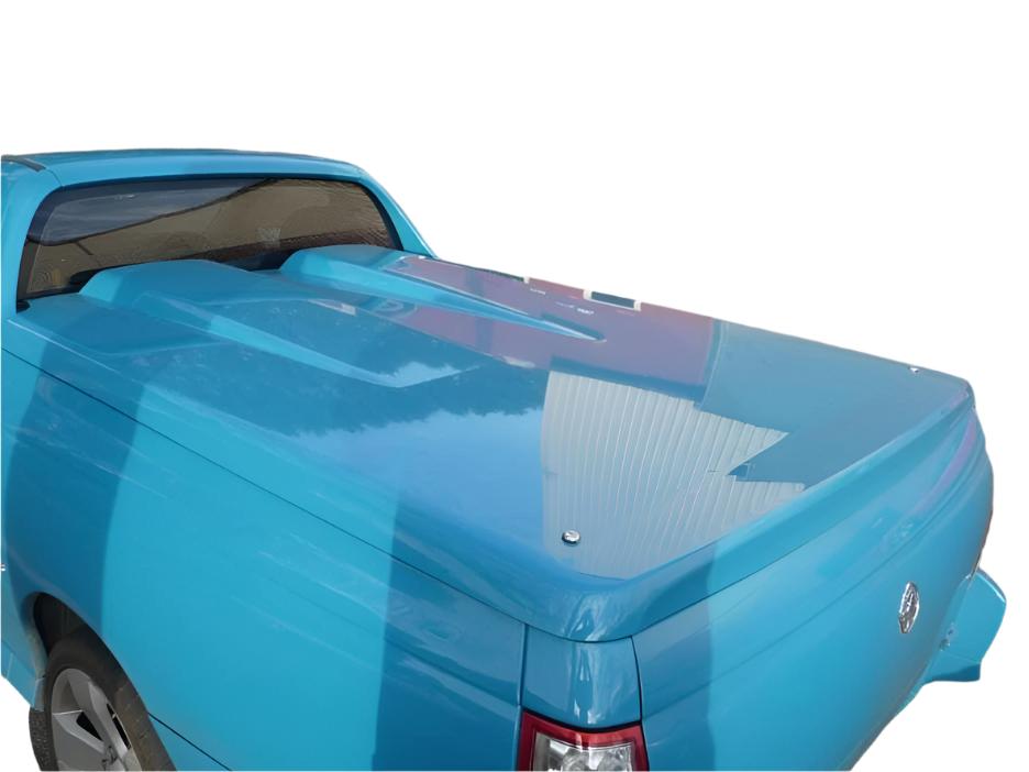 VU VY VZ Commodore 25mm Female Hinge & Bolts Fitment on Ute for EGR Ute Lid with Shiny Black Plastic Underneath Kit-B