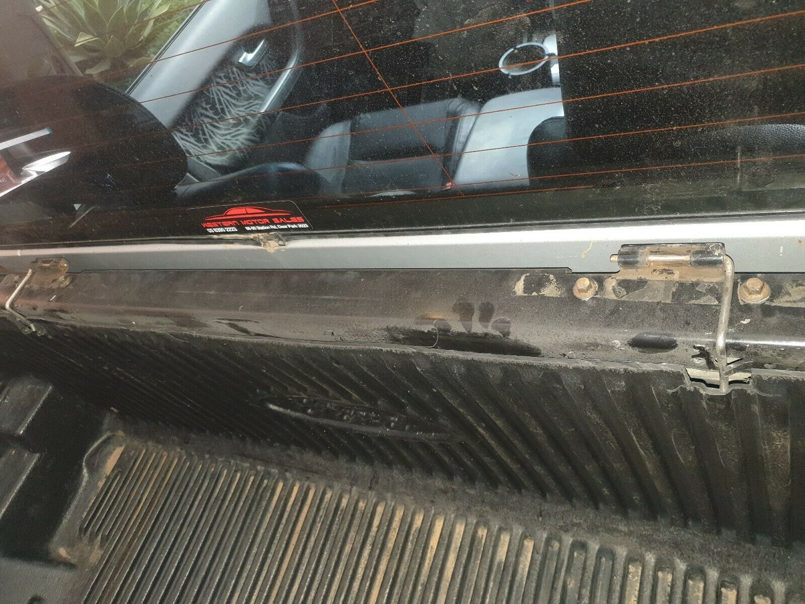 BA BF Ford Falcon Hinge Pins Only for Complete Front OEM Hinge Bars EGR Ute Lid with Shiny Black Plastic Underneath