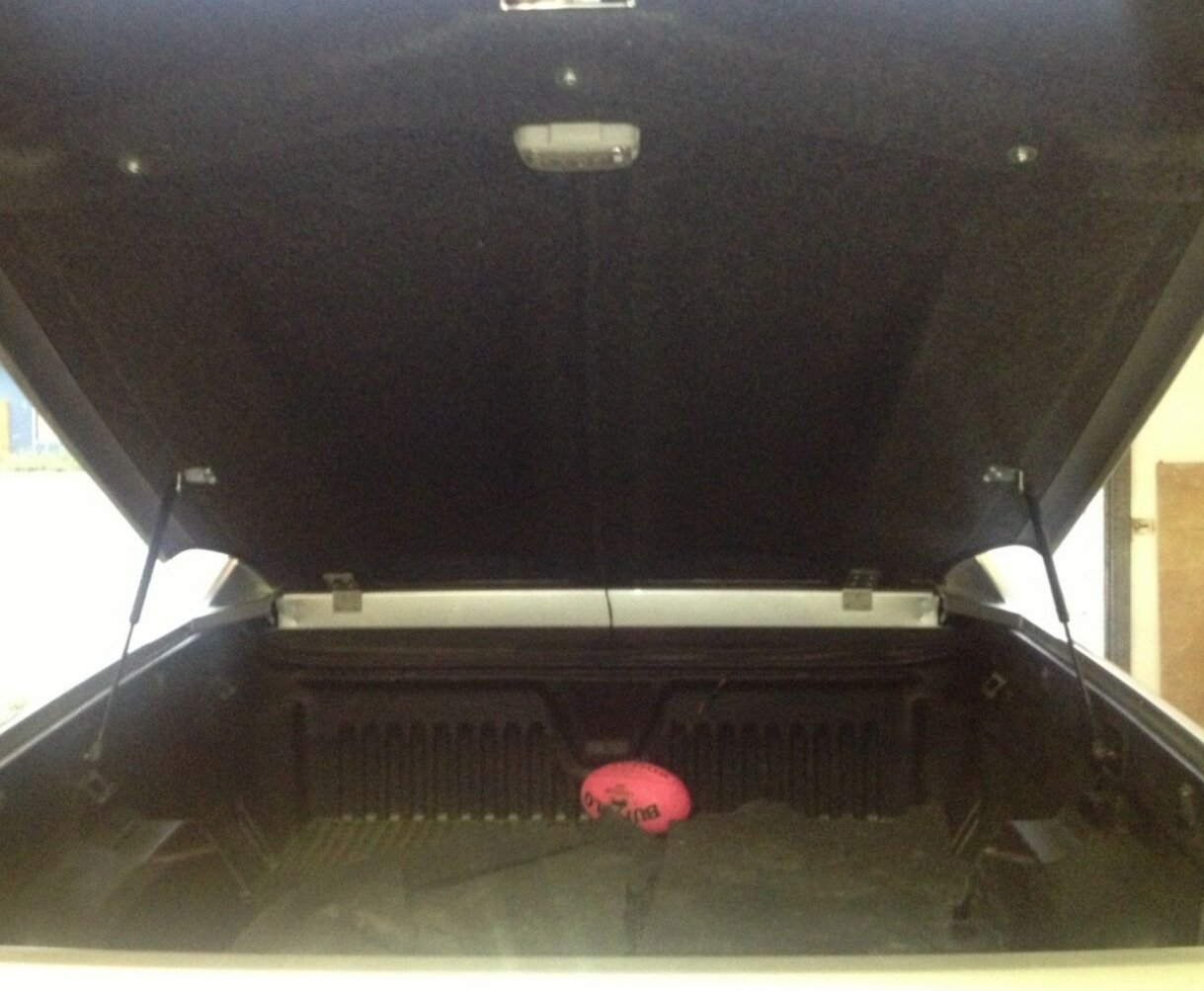 XD XE XH Ford Falcon Ute Lid Hinge Slots FEMALE for Carpeted Fibreglass Lids SET-A Hinges & Screws