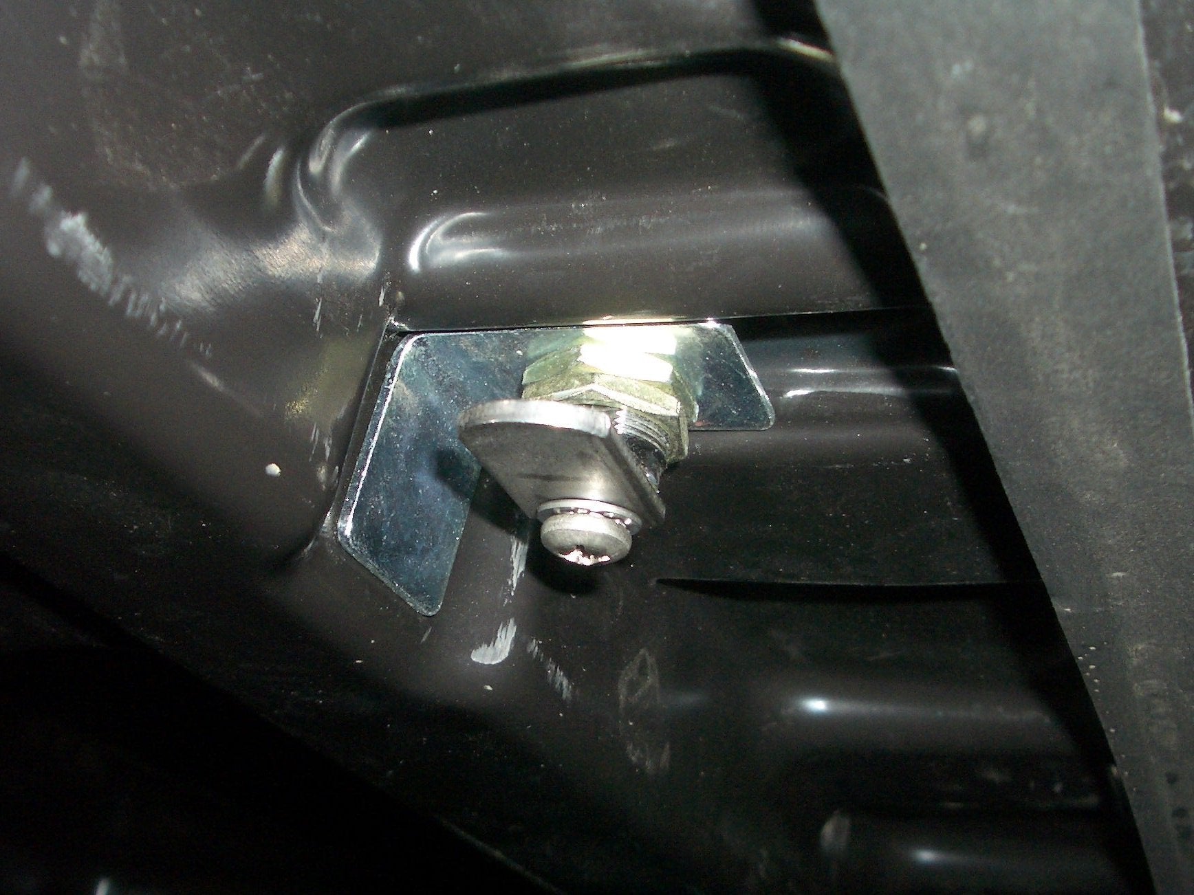 VU VY VZ Commodore Long Ute Lid Locks EGR Plastic Lids SET-A Replacement Barrels & Keys