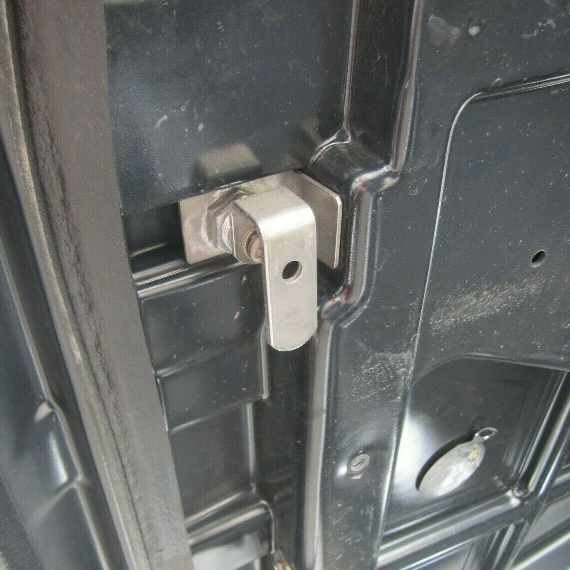 Toyota Hilux 2005-2015 Aftermarket Replacement Long Ute Lid Locks EGR Plastic Lids SET A Replacement Barrels & Keys