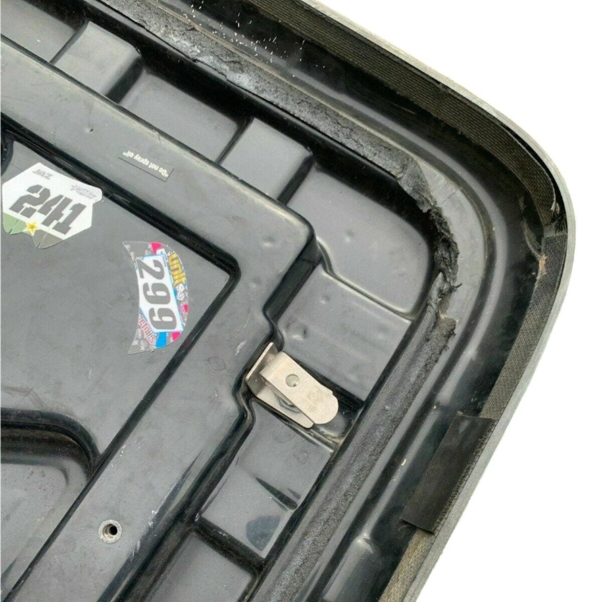 Toyota Hilux 2005-2015 Aftermarket Replacement Long Ute Lid Locks EGR Plastic Lids SET A Replacement Barrels & Keys