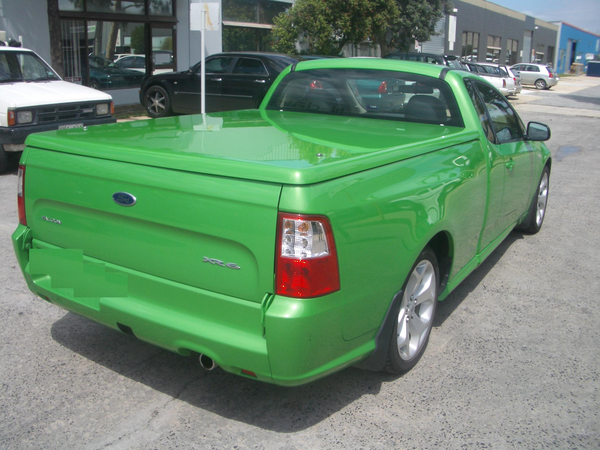 FG Ford Falcon Ute Lid Spare Parts Fibreglass Ute Lid with Carpet Underneath