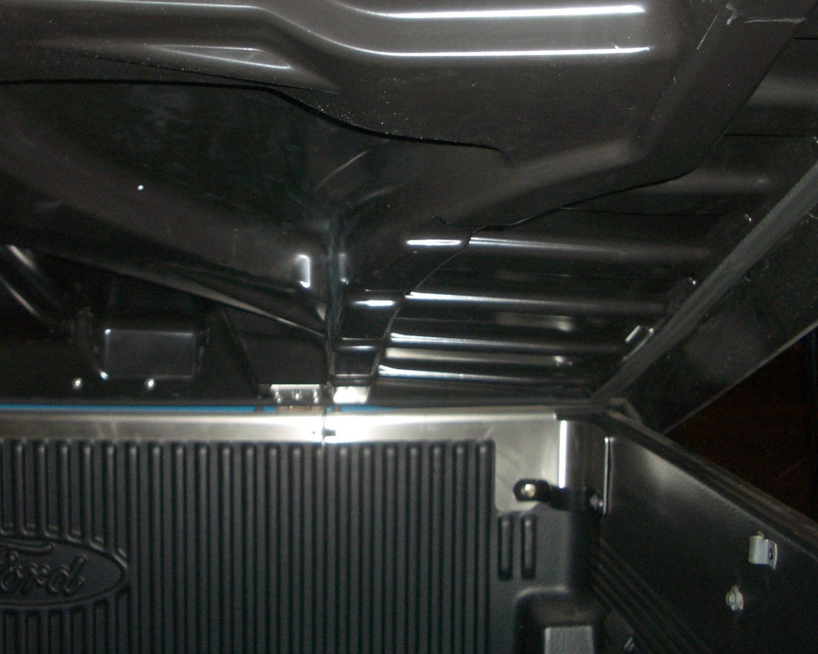 AU BA BF Ford Falcon Hinge Pins Only for Complete Front OEM Hinge Bars EGR Ute Lid with Shiny Black Plastic Underneath