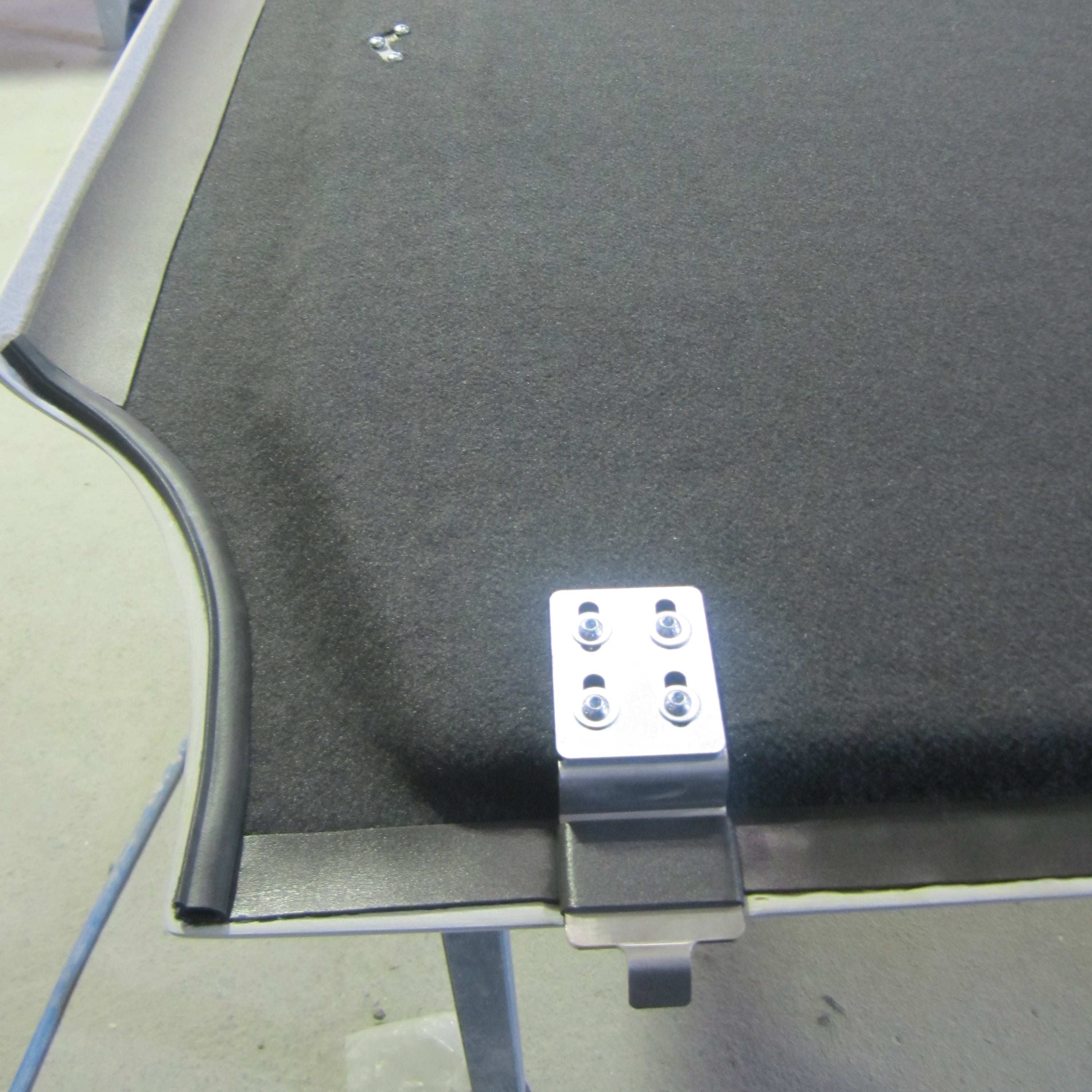 VU VY VZ Commodore Ute Lid Male Hinge Tongues for Carpeted Fibreglass Lids SET-B Male Hinges & Support Plates