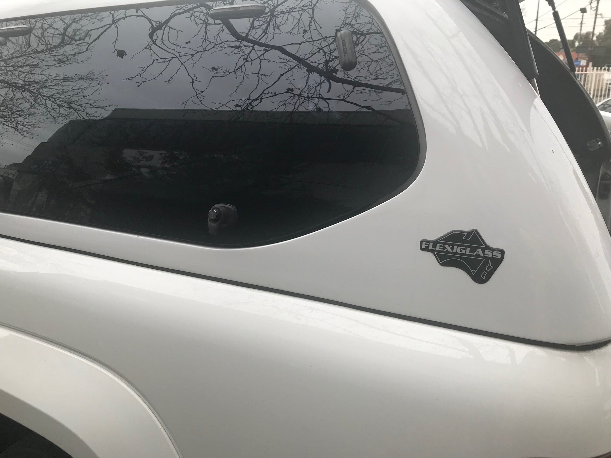 Flexiglass Central Locking Canopy Rear Window T Handle & 2 Side Locks Same key also fits Ultimate Flake