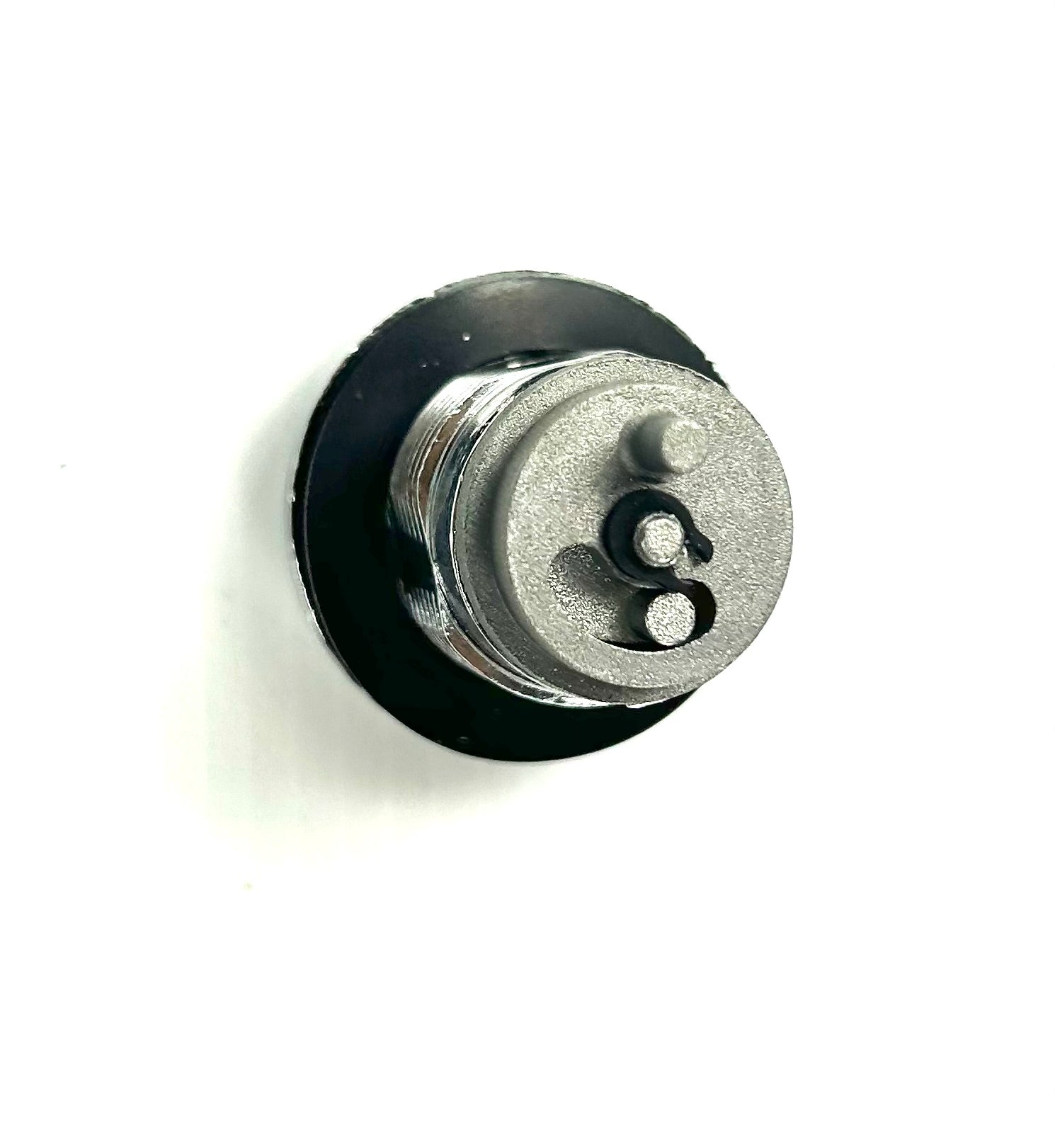 Nissan NP300 & D23 Navara Lid Lock Barrel & Keys fits Nissan Hard EGR Plastic Tonneau Cover (Copy)