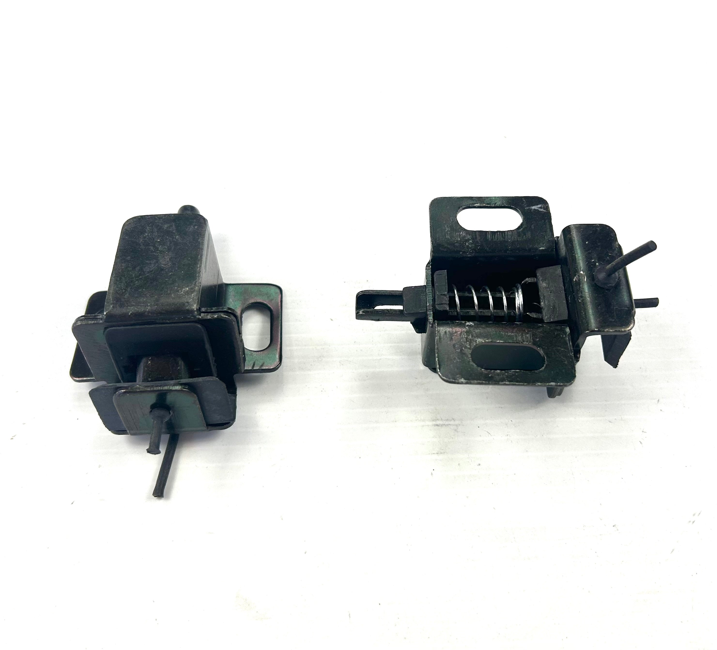 Carryboy Canopy Rear Window Lock Catches Spring Loaded Locking Internal Release Mechanism