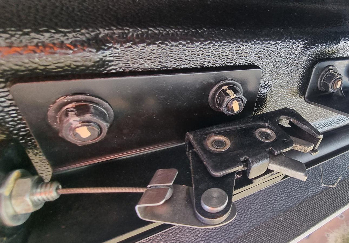 Max Cover MaxLiner Ute Hard Lid 2 x Latch Catch Locking Mechanism