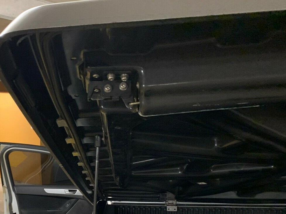 FG Ford Falcon Ute Lid Rear Lock Catch Mechanism fits EGR Lids with Shiny Plastic Underneath Lid